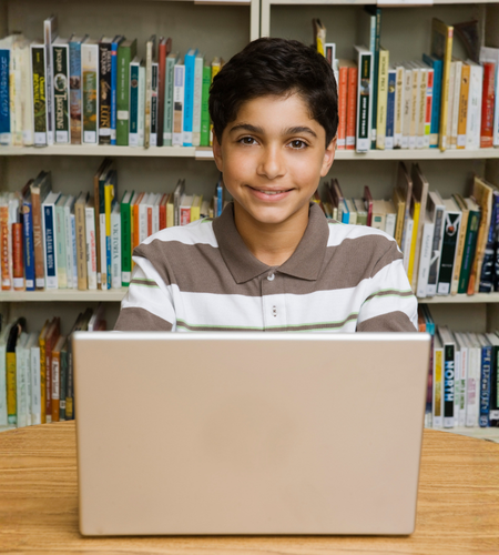 Laptop para estudiantes de escuelas